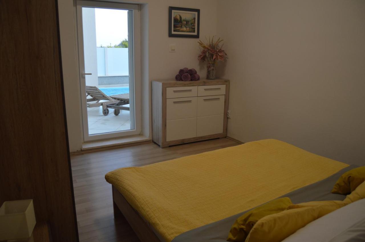 Lipa Mare Apartment Solin Exterior photo
